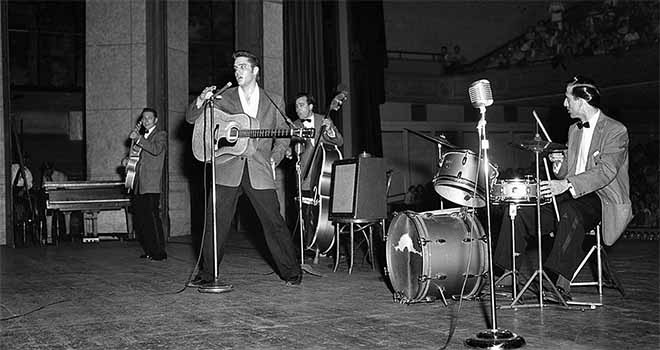 Elvis Presley and the Blue Moon Boys